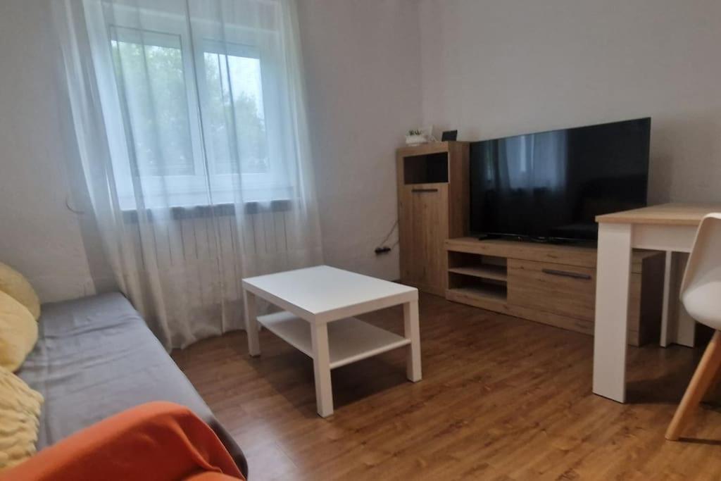 Apartamento En Oviedo 646A Exterior foto